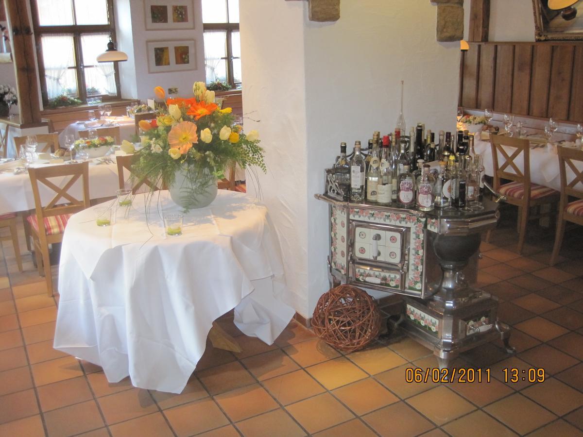 Ellenbergs Restaurant & Hotel Hessheim エクステリア 写真